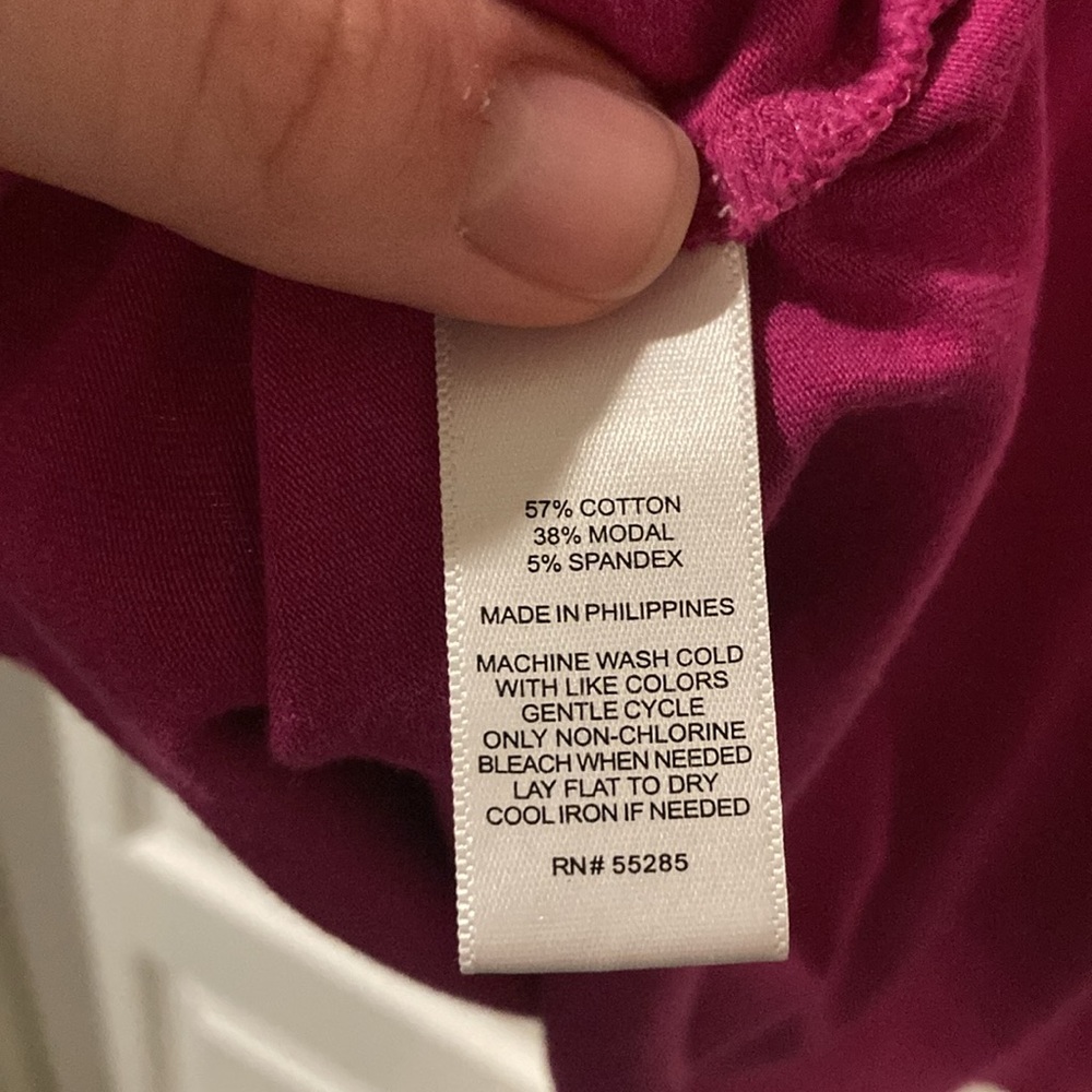 Express Cold Shoulder Top - Picture 5 of 5